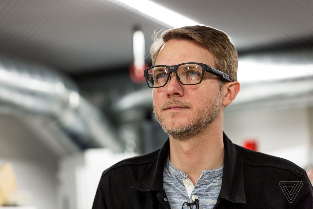 Intel vaunt smart glasses