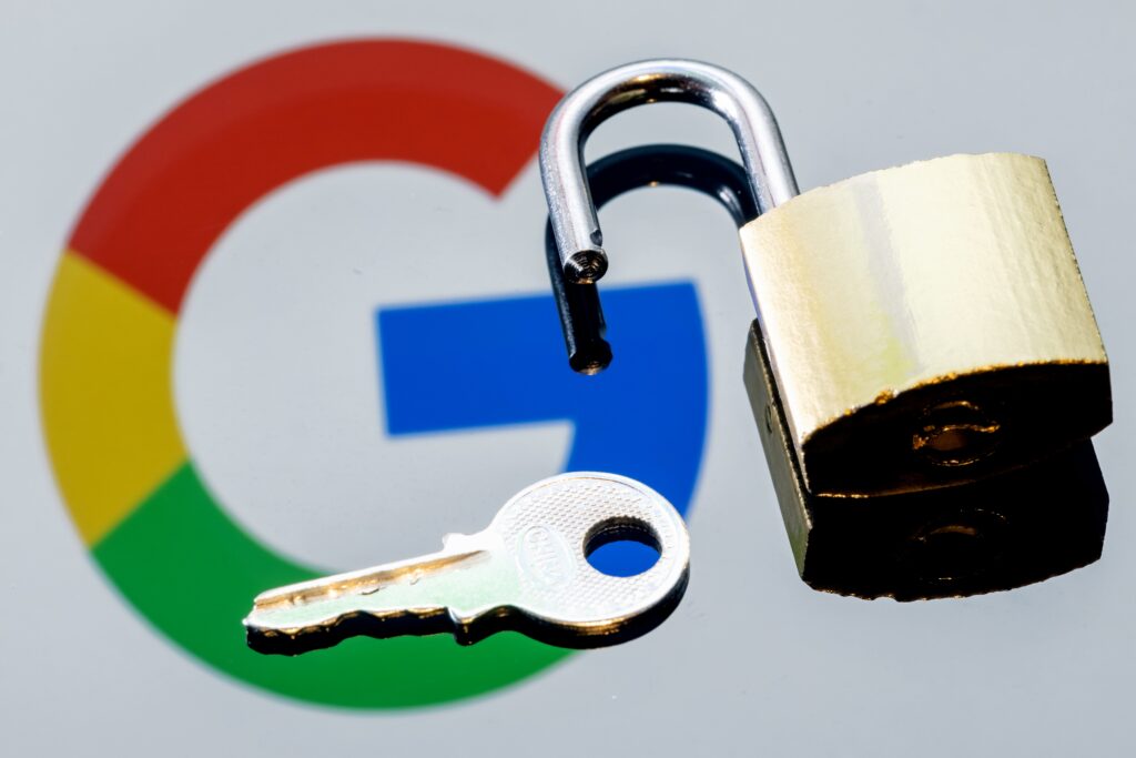 Grapheneos: The Ultimate Privacy-Focused Operating System An open padlock with key on top of the google logo, symbolising insecurity