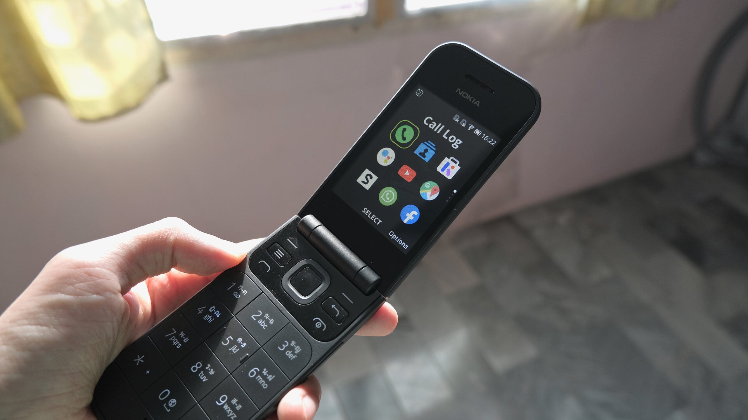 Dumb phone, flip phone