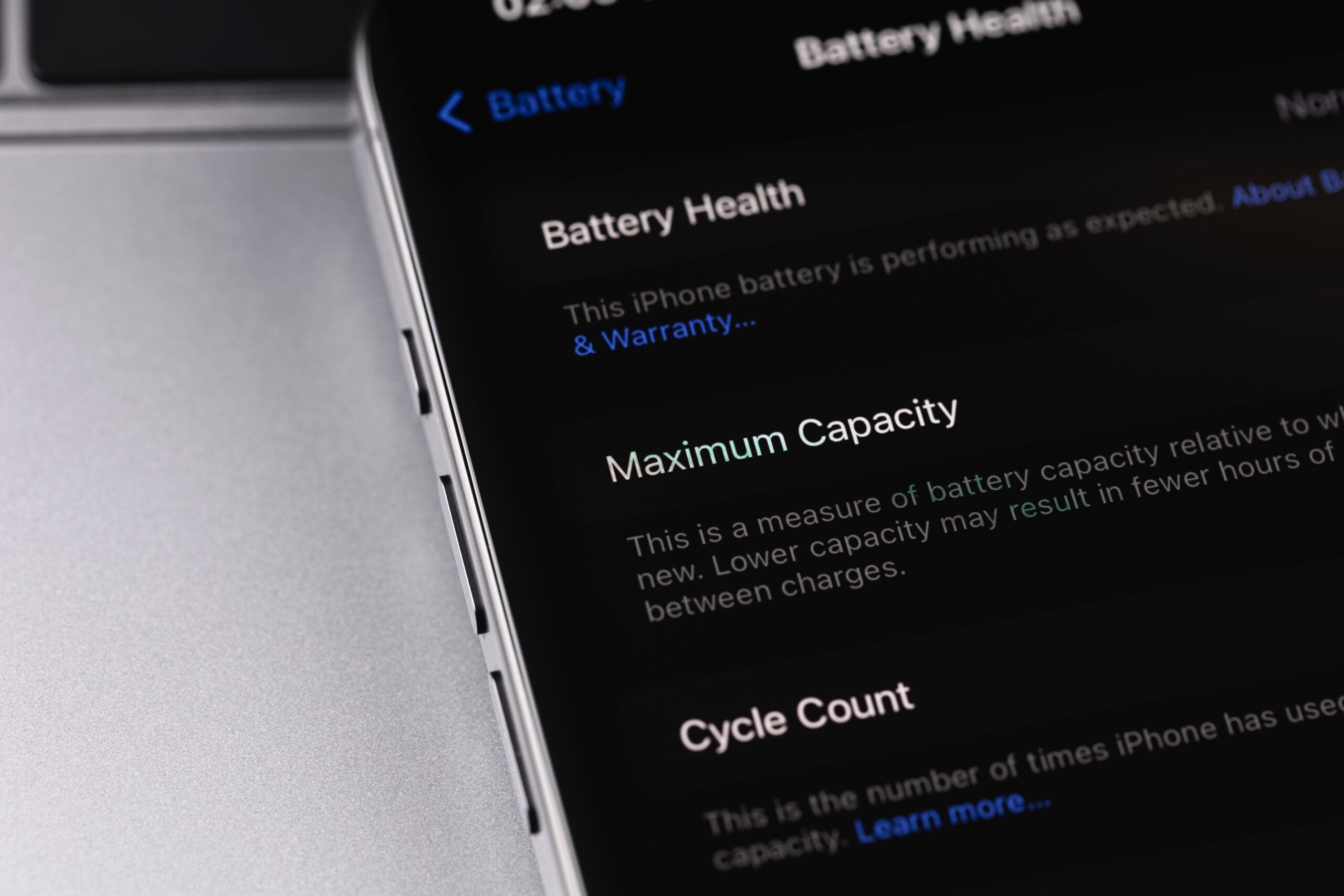 Understanding Battery Health: 5 Charging Tips You May Not Know How-long-do-refurbished-iphones-last-check-battery-health