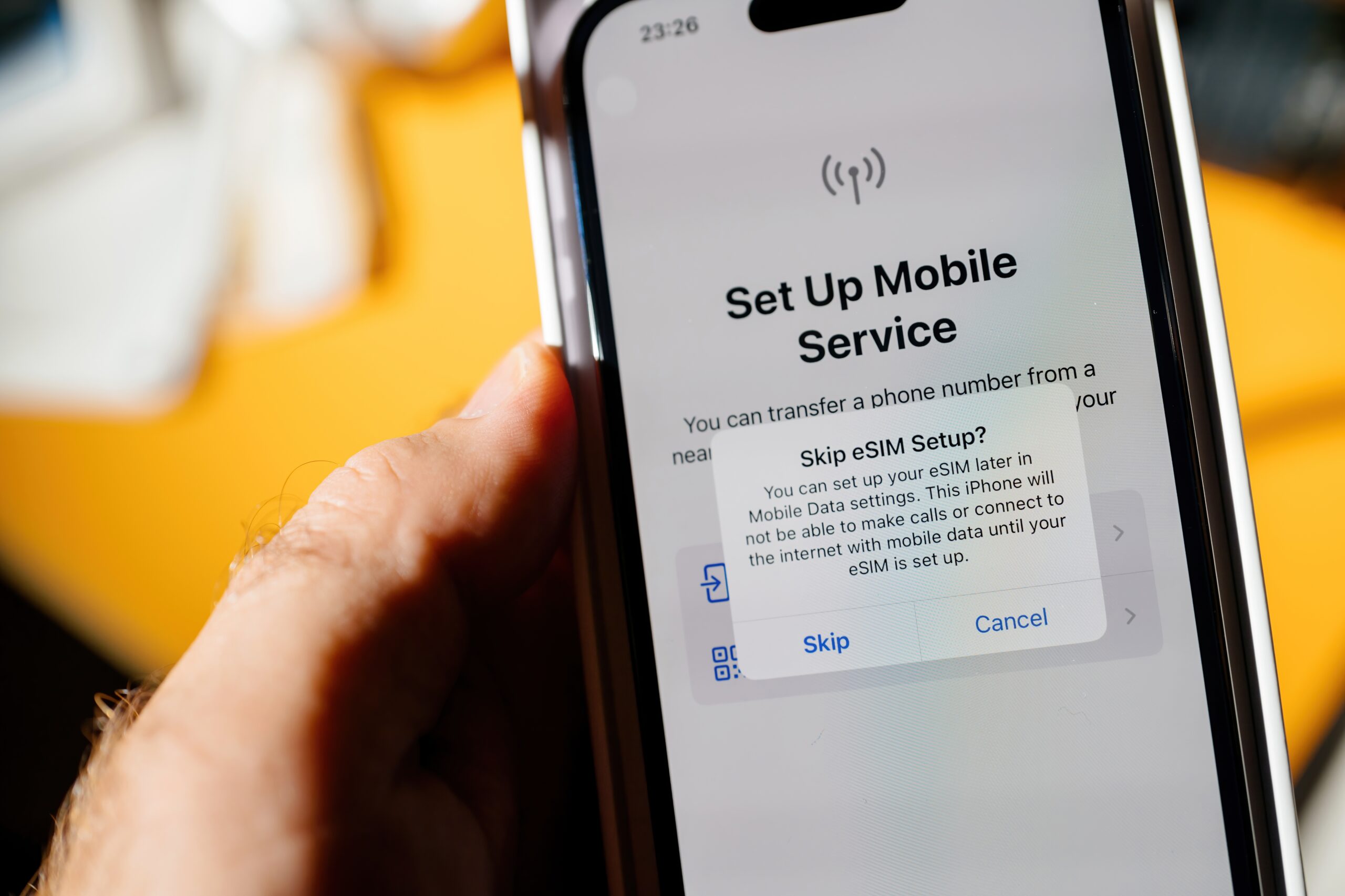 Iphone-esim-setup-screen