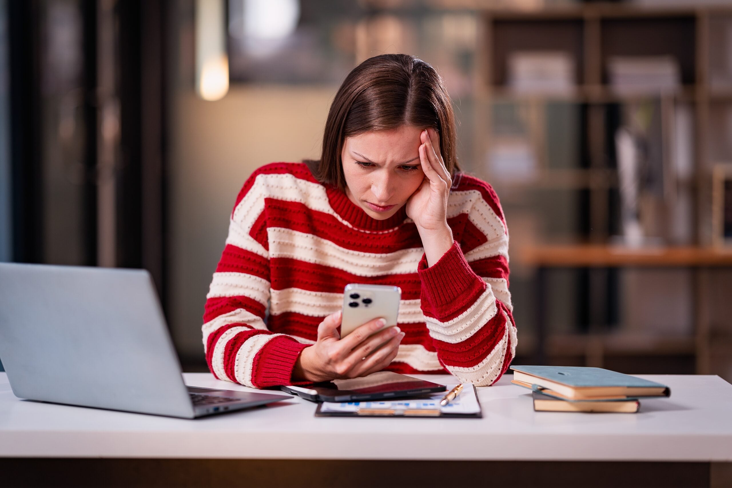 Black Friday Refurbished Phone Scams: 9 Ways To Stay Safe Black friday refurbished phone scams: 9 ways to stay safe